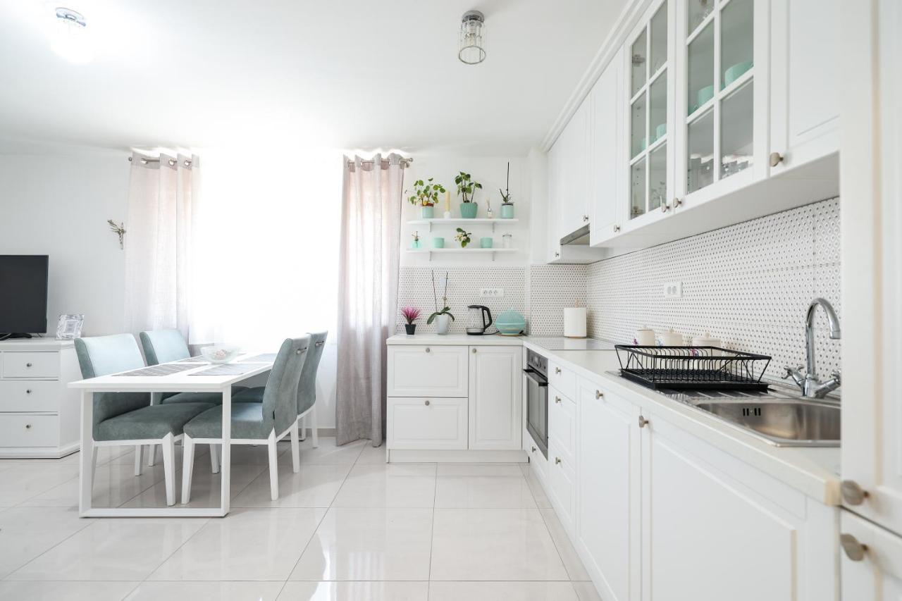 Two Bedroom Apartment With A Balcony Relja Zadar Exterior photo