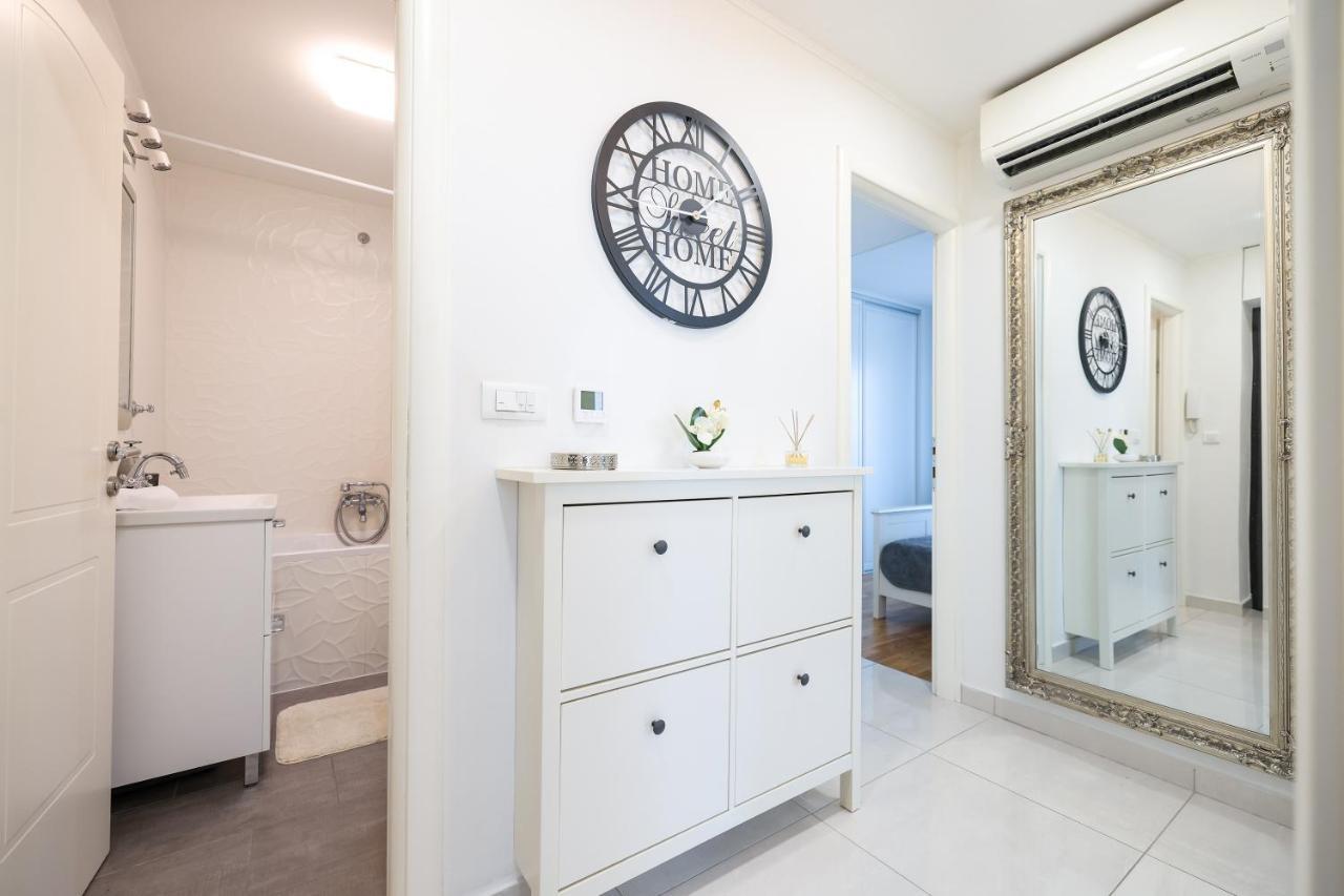 Two Bedroom Apartment With A Balcony Relja Zadar Exterior photo