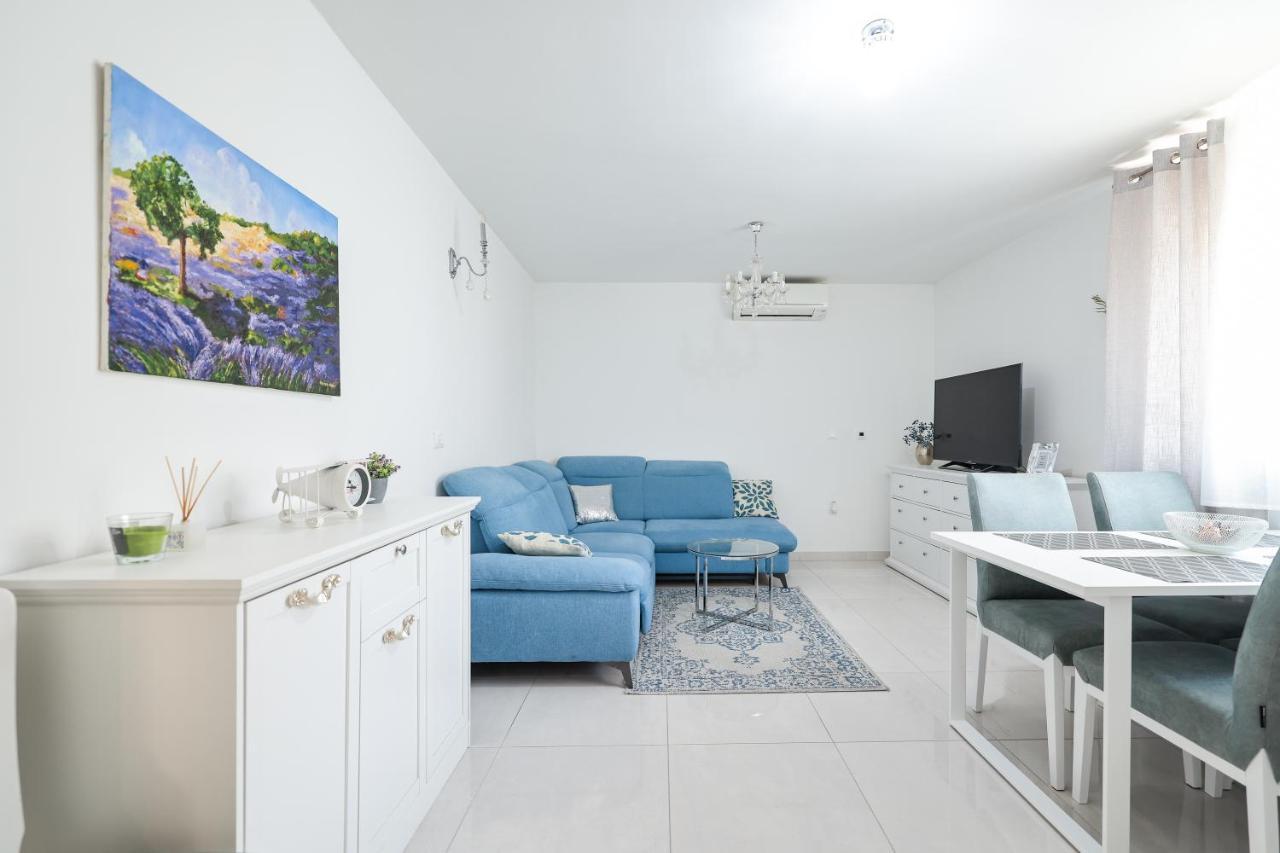 Two Bedroom Apartment With A Balcony Relja Zadar Exterior photo